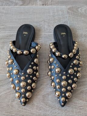Zara Black Gold Tone Studded Vegan Slip On Shoes Mules Size 37